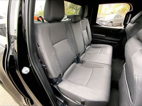 Used 2025 Toyota Tacoma SR image 17