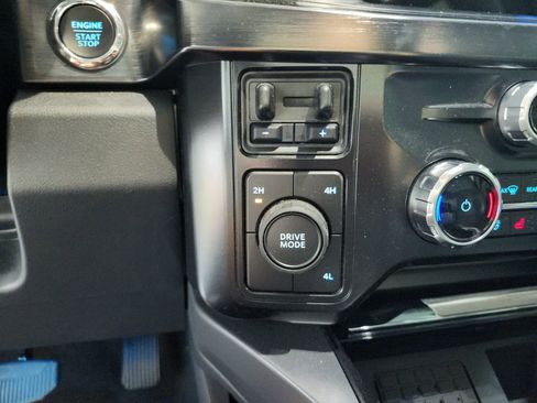 Used 2025 Ford F350 Lariat w/ Lariat Ultimate Package AWD/4WD image 26