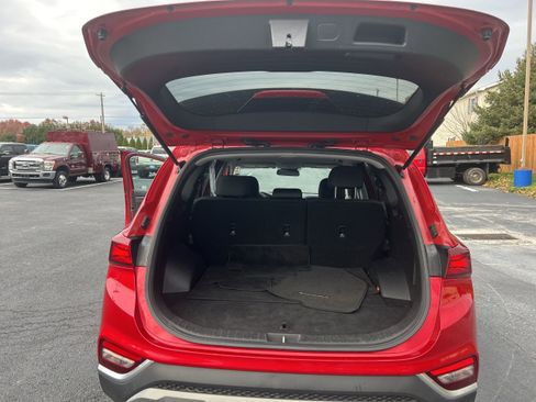 Used 2020 Hyundai Santa Fe SE image 17
