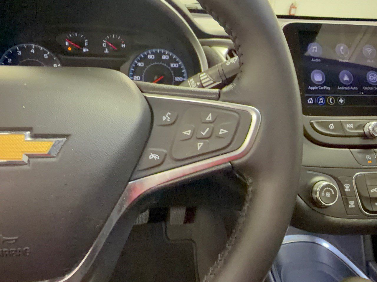 Used 2022 Chevrolet Malibu RS FWD image 19