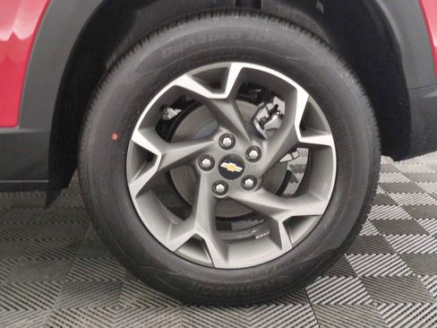 New 2026 Chevrolet Trax LT image 12