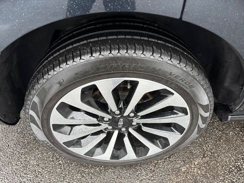 Certified 2024 Lincoln Navigator Reserve image 10