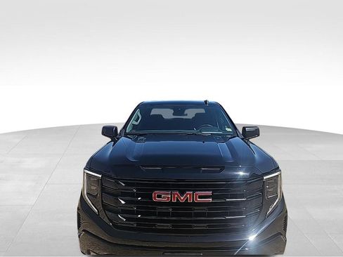Used 2023 GMC Sierra 1500 Elevation AWD/4WD image 2
