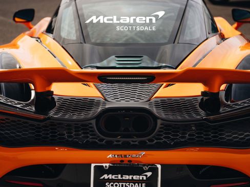 Used 2024 McLaren 750S RWD image 24