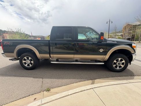 Used 2013 Ford F250 Lariat w/ Lariat Interior Pkg image 10
