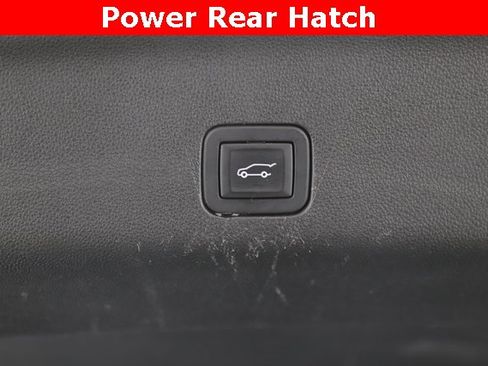 Used 2024 Chevrolet Suburban RST image 31