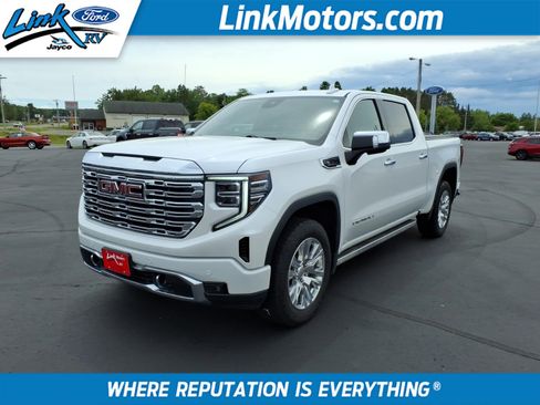 Used 2023 GMC Sierra 1500 Denali w/ Technology Package AWD/4WD image 1