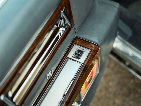 Used 1986 Cadillac Brougham Brougham image 39