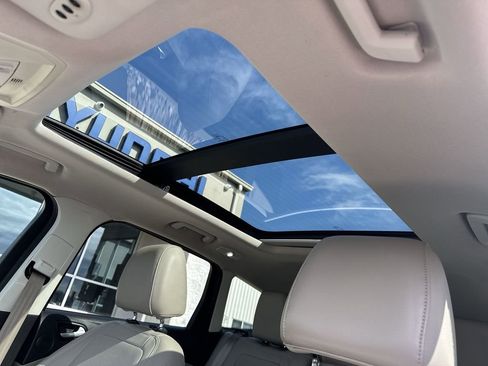 Used 2017 Ford Escape Titanium w/ Equipment Group 301A image 16