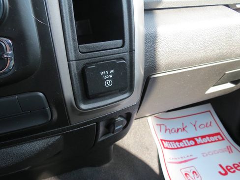 Used 2019 RAM 1500 Classic SLT w/ Luxury Group AWD/4WD image 29