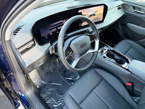 New 2026 Audi Q3 quattro 2.0T AWD/4WD image 25