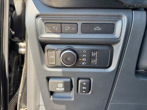 Certified 2022 Ford F150 Lariat w/ Equipment Group 502A High AWD/4WD image 23
