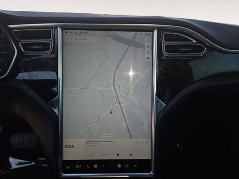 Used 2016 Tesla Model S 75D image 21