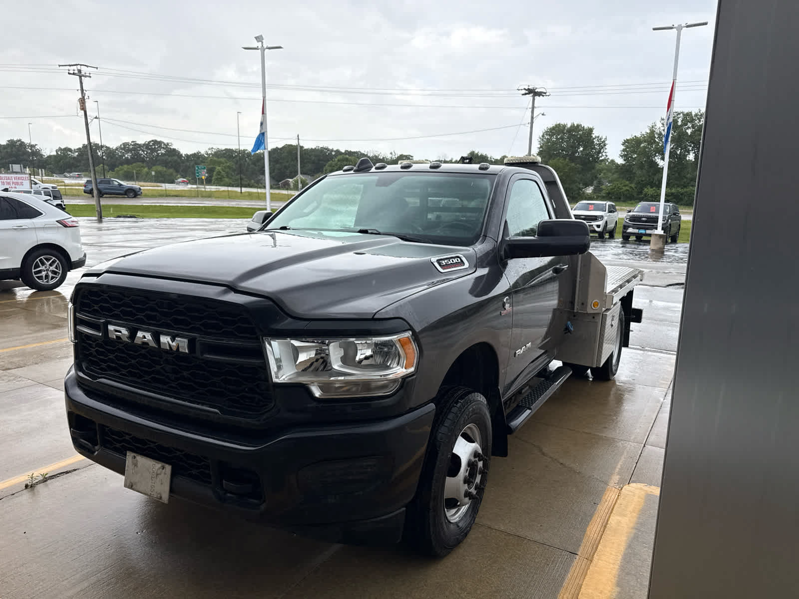 Used 2019 RAM 3500 Tradesman AWD/4WD image 2