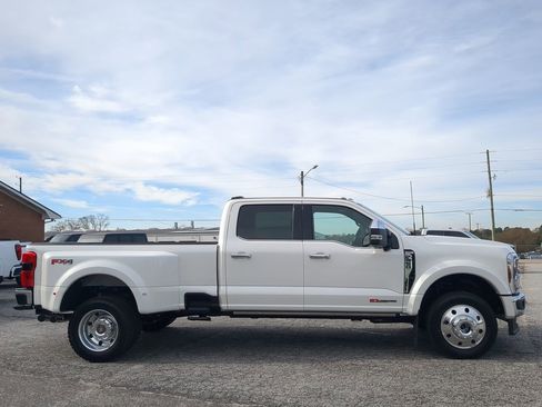 Used 2025 Ford F450 King Ranch w/ Chrome Package image 2