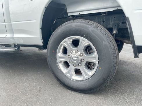Used 2024 RAM 2500 Big Horn AWD/4WD image 8