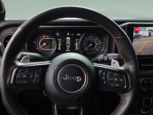 Used 2025 Jeep Wrangler Unlimited Rubicon 392 image 26