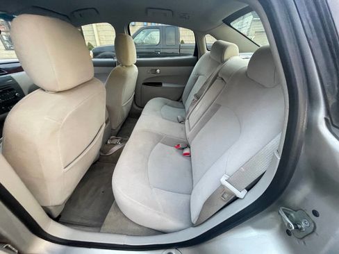 Used 2008 Buick LaCrosse CX image 9