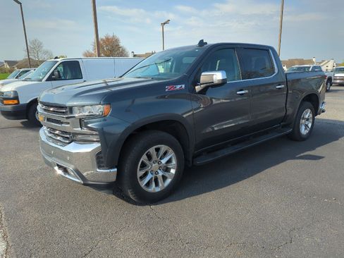 Used 2021 Chevrolet Silverado 1500 LTZ w/ LTZ Premium Package image 3