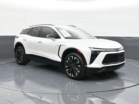 New 2025 Chevrolet Blazer EV RS w/ Super Cruise Package image 21