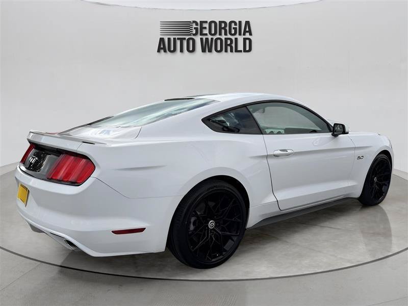 Used 2017 Ford Mustang GT RWD image 13