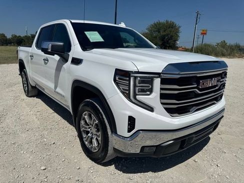 Used 2025 GMC Sierra 1500 SLT AWD/4WD image 8