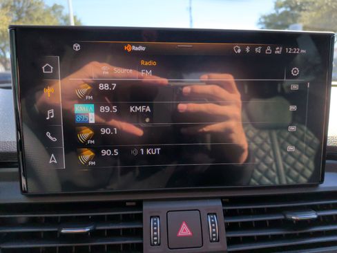 Used 2024 Audi SQ5 Premium Plus w/ Premium Plus Package image 23