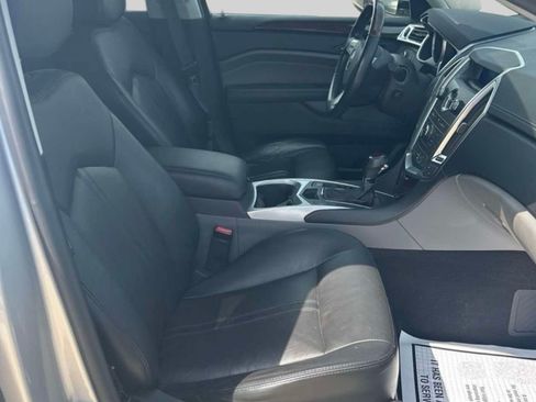 Used 2011 Cadillac SRX Luxury FWD image 4