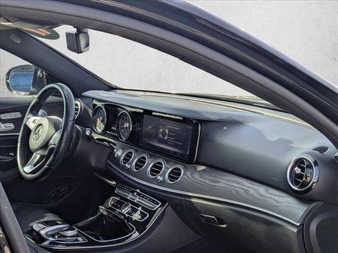 Used 2017 Mercedes-Benz E 300 image 20