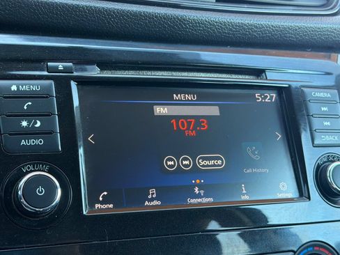 Used 2018 Nissan Rogue S FWD image 20