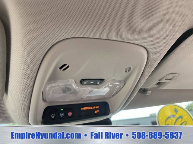 Used 2025 Chevrolet TrailBlazer LT AWD/4WD image 25