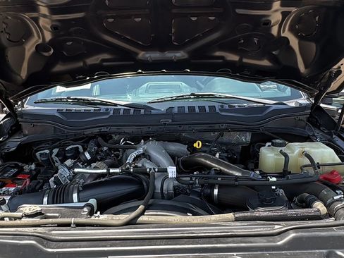 Used 2022 Ford F450 Lariat w/ Lariat Value Package AWD/4WD image 26