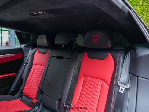 Used 2019 Lamborghini Urus image 38