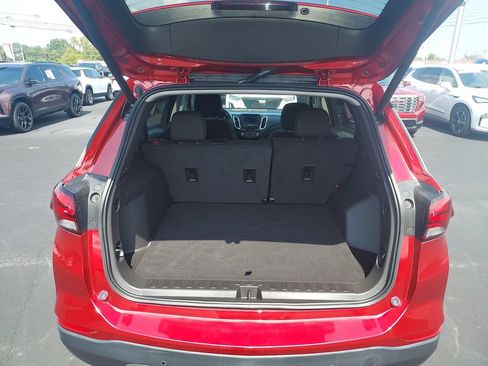 Used 2023 Chevrolet Equinox LT FWD image 9