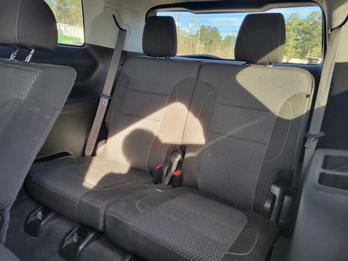 Used 2021 GMC Acadia SLE w/ Elevation Edition image 23