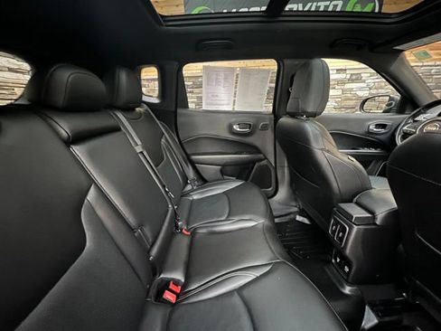 Used 2021 Jeep Compass Latitude w/ Sun and Sound Group AWD/4WD image 36