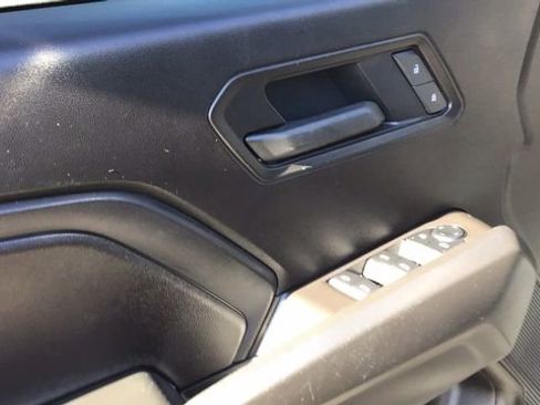 Used 2025 Chevrolet Colorado Trail Boss image 14