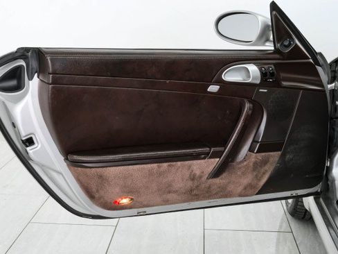 Used 2006 Porsche 911 Cabriolet image 34