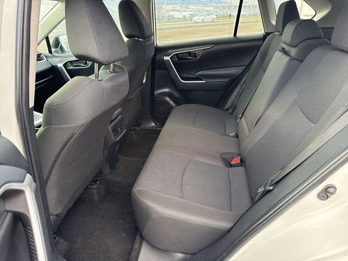 Used 2024 Toyota RAV4 LE image 16