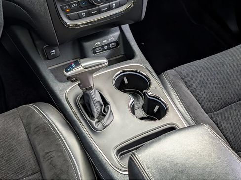 Used 2018 Dodge Durango SRT AWD/4WD image 27