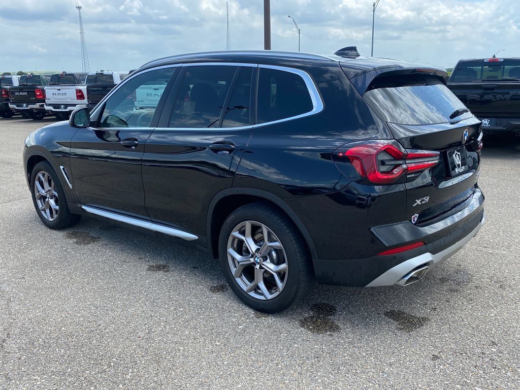 Used 2022 BMW X3 xDrive30i AWD/4WD image 4
