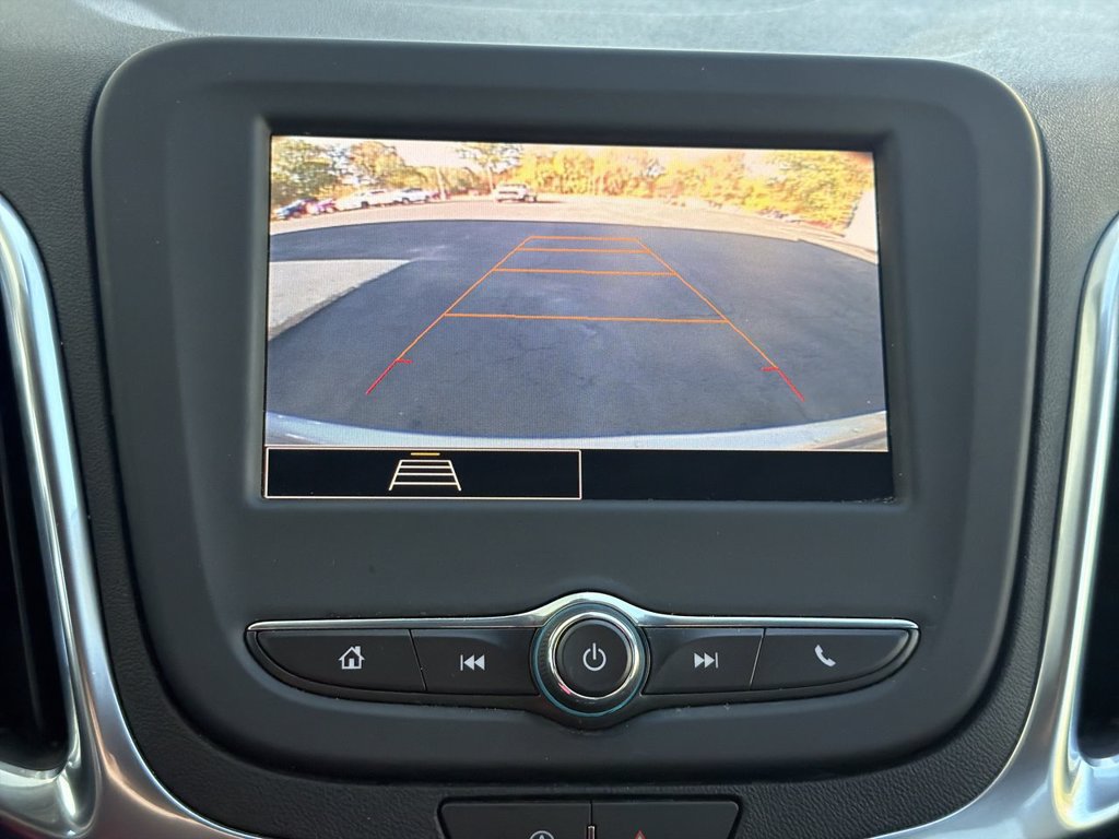 Used 2024 Chevrolet Equinox LT FWD image 15