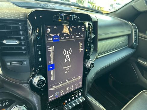 Used 2019 RAM 1500 Limited w/ Advanced Safety Group image 7