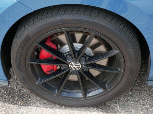 Used 2025 Volkswagen Jetta GLI Autobahn FWD image 15