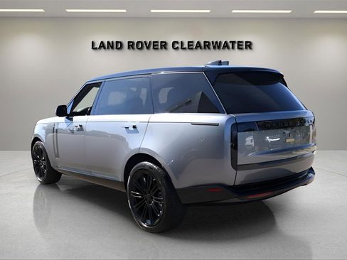 New 2026 Land Rover Range Rover Long Wheelbase SE image 3