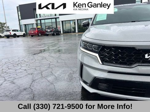 Certified 2022 Kia Sorento SX FWD image 11