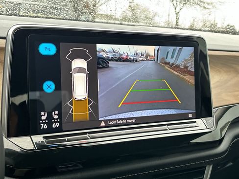 Used 2024 Volkswagen Atlas SE image 23