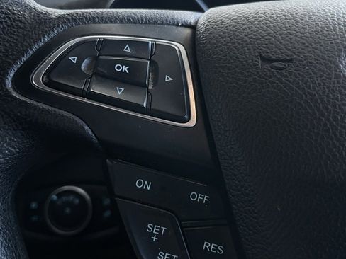 Used 2019 Ford Escape SE image 23