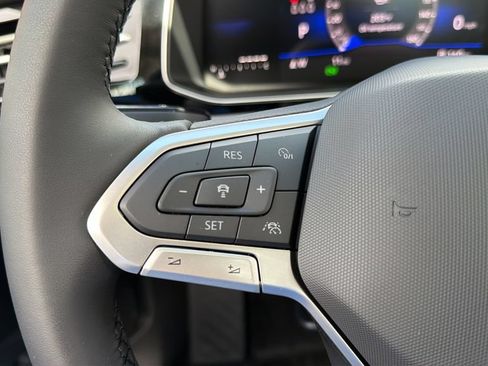 New 2027 Volkswagen Jetta SE FWD image 22