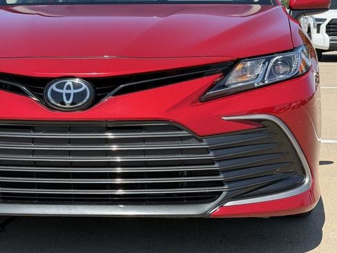 Used 2024 Toyota Camry LE FWD image 8